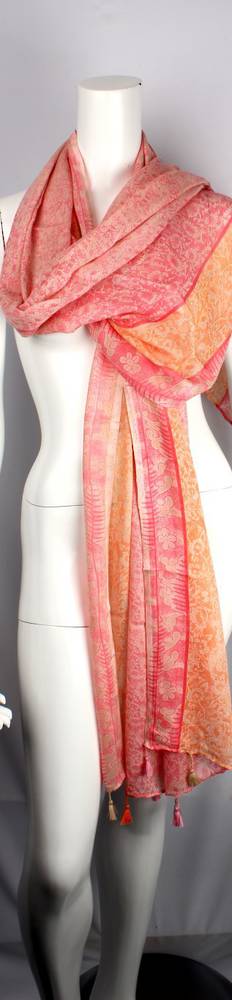 Alice & Lily beautiful print in exquisite pink and apricots Style: SC/WIN19/V6